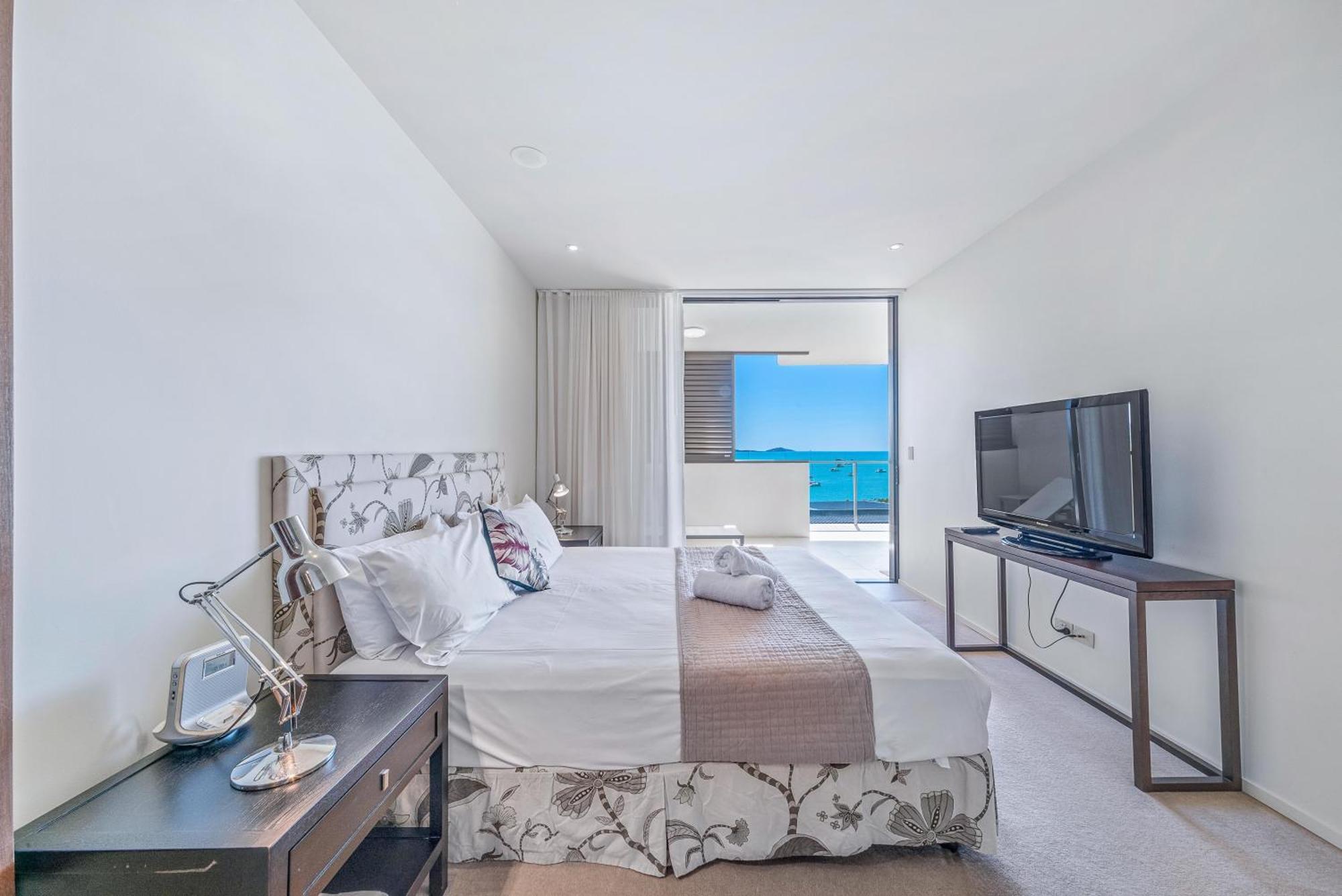 Executive On Whisper Bay - Cannonvale Airlie Beach Eksteriør billede